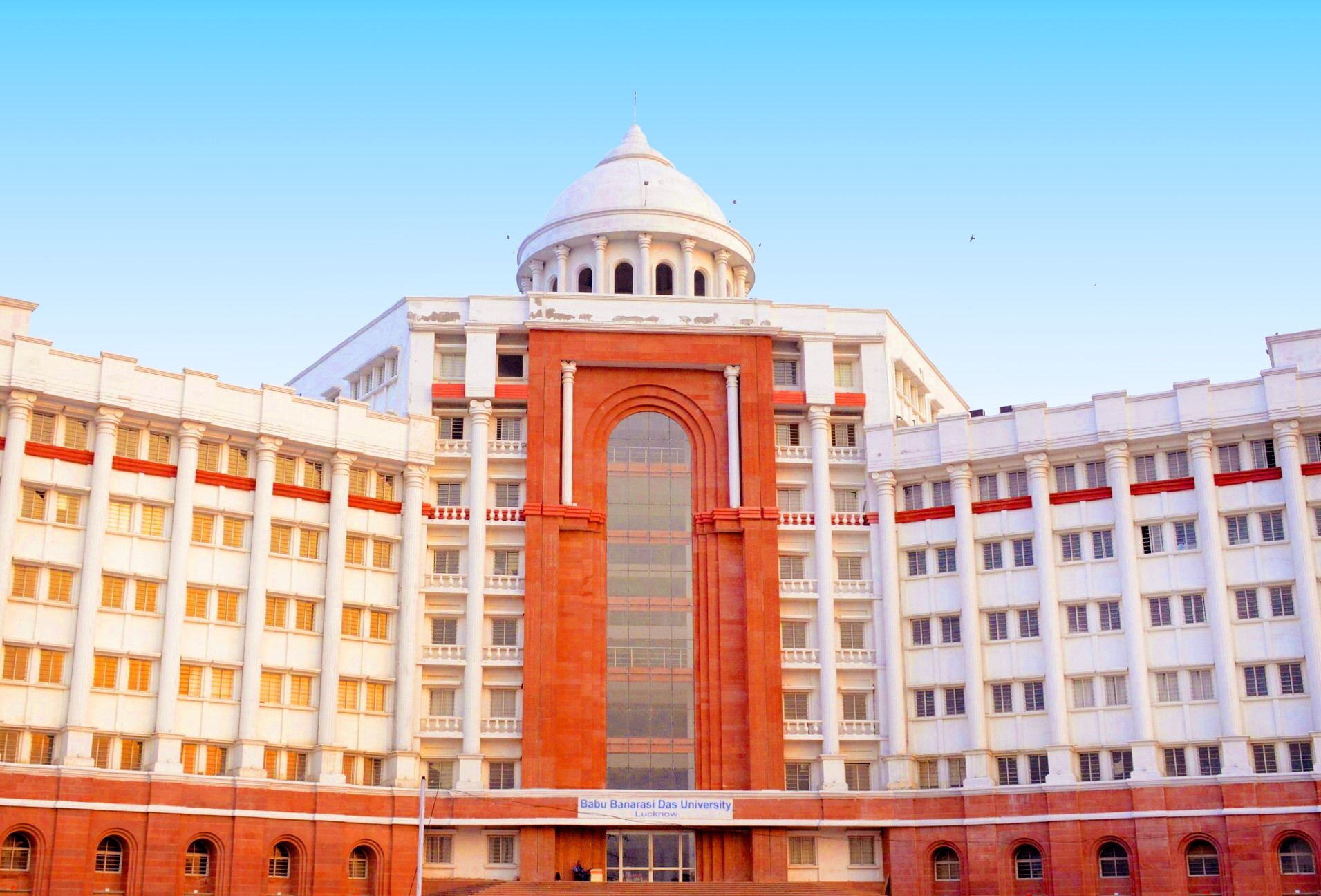 Executive Estate in Crown Town